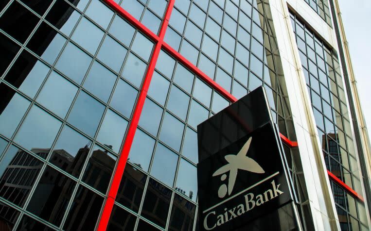 CaixaBank echa el freno a cuenta de sus resultados 