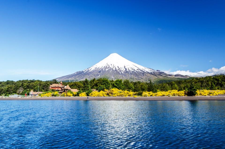 Towns like Puerto Varas are resplendent in the summer sunshine during the Northern Hemisphere’s winter (Getty Images/iStockphoto)