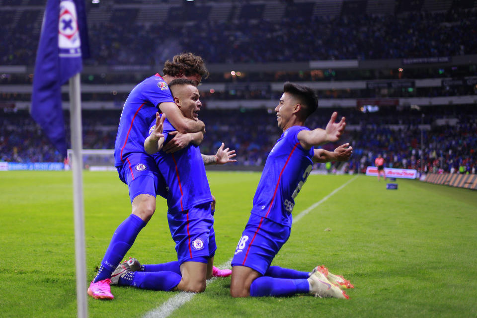 MEXICO CITY, MEXICO - MAY 30: Jonathan Rodriguez (C) of Cruz Azul celebrates with Santiago Gimenez (L) and Guillermo Fernandez (R) after scoring his team's first goal during the Final second leg match between Cruz Azul and Santos Laguna as part of Torneo Guard1anes 2021 Liga MX at Azteca Stadium on May 30, 2021 in Mexico City, Mexico. (Photo by Mauricio Salas/Jam Media/Getty Images)