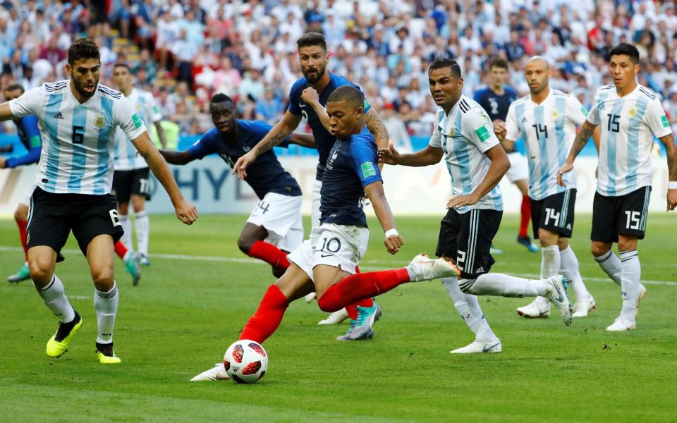 Soccer Football - World Cup - Round of 16 - France vs Argentina - Kazan Arena, Kazan, Russia - June 30, 2018 France's Kylian Mbappe scores their third goa - Reuters /MICHAEL DALDER 