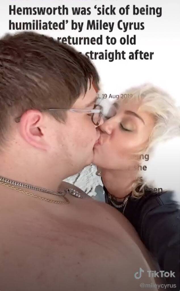 Miley Cyrus, King Moxu, TikTok