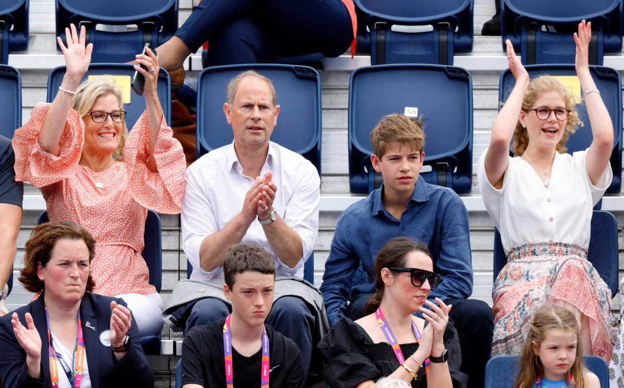 BIRMINGHAM, UNITED KINGDOM - AUGUST 02: (EMBARGOED FOR PUBLICATION IN UK NEWSPAPERS UNTIL 24 HOURS AFTER CREATE DATE AND TIME) Sophie, Countess of Wessex, Prince Edward, Earl of Wessex, James, Viscount Severn and Lady Louise Windsor watch the England v India Women's hockey match during the 2022 Commonwealth Games at the University of Birmingham Hockey & Squash Centre on August 2, 2022 in Birmingham, England. (Photo by Max Mumby/Indigo/Getty Images)