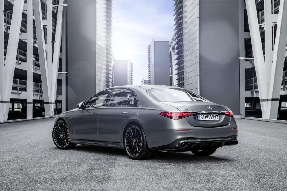 <p>The S63 is distinguished from lesser S-class models by a fresh grille, revised front bumper, trapezoidal exhaust pipes, and a rear diffuser.</p>