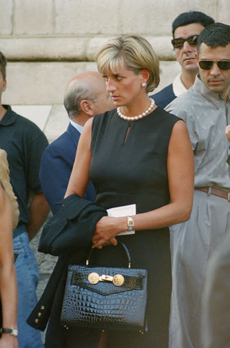 princess-diana-versace-bag