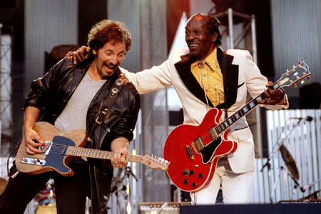 FILE PHOTO - Bruce Springsteen and Chuck Berry perform "Johnny B. Good" to open The Concert for the Rock & Roll Hall of Fame September 2, 1995 at Cleveland Stadium. REUTERS/Stringer/File Photo