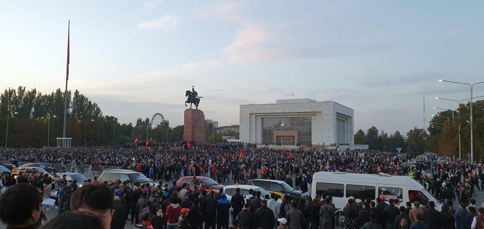 Protests continue in Kyrgyzstan over parliamentary polls