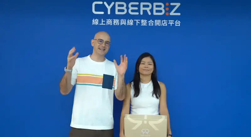 ▲在CYBERBIZ也有不少網紅明星開店，例如藝人吳鳳、旅法名廚阿辰師，就連火紅實境節目《嗨！營業中》都能開店，這次就讓我們來一窺究竟。（圖／翻攝自CYBERBIZ）