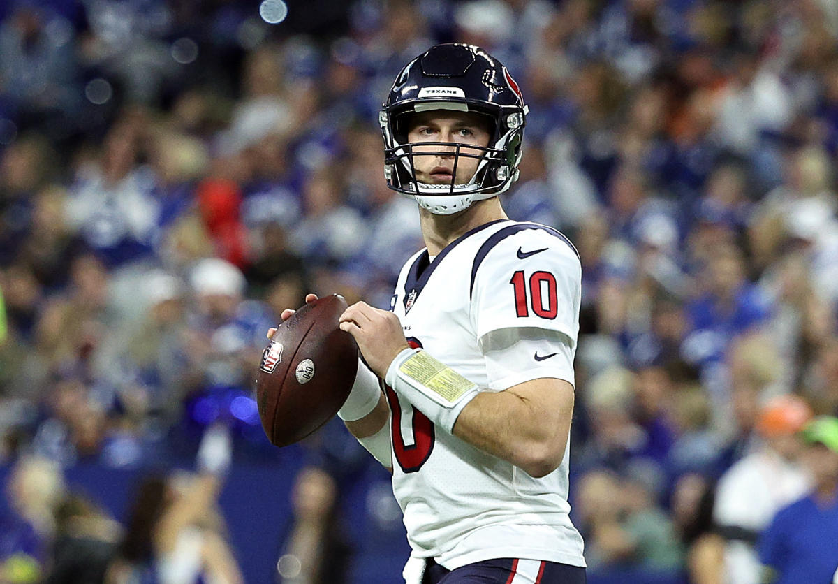 Houston Texans get 1st win of season, top Jacksonville for 9th