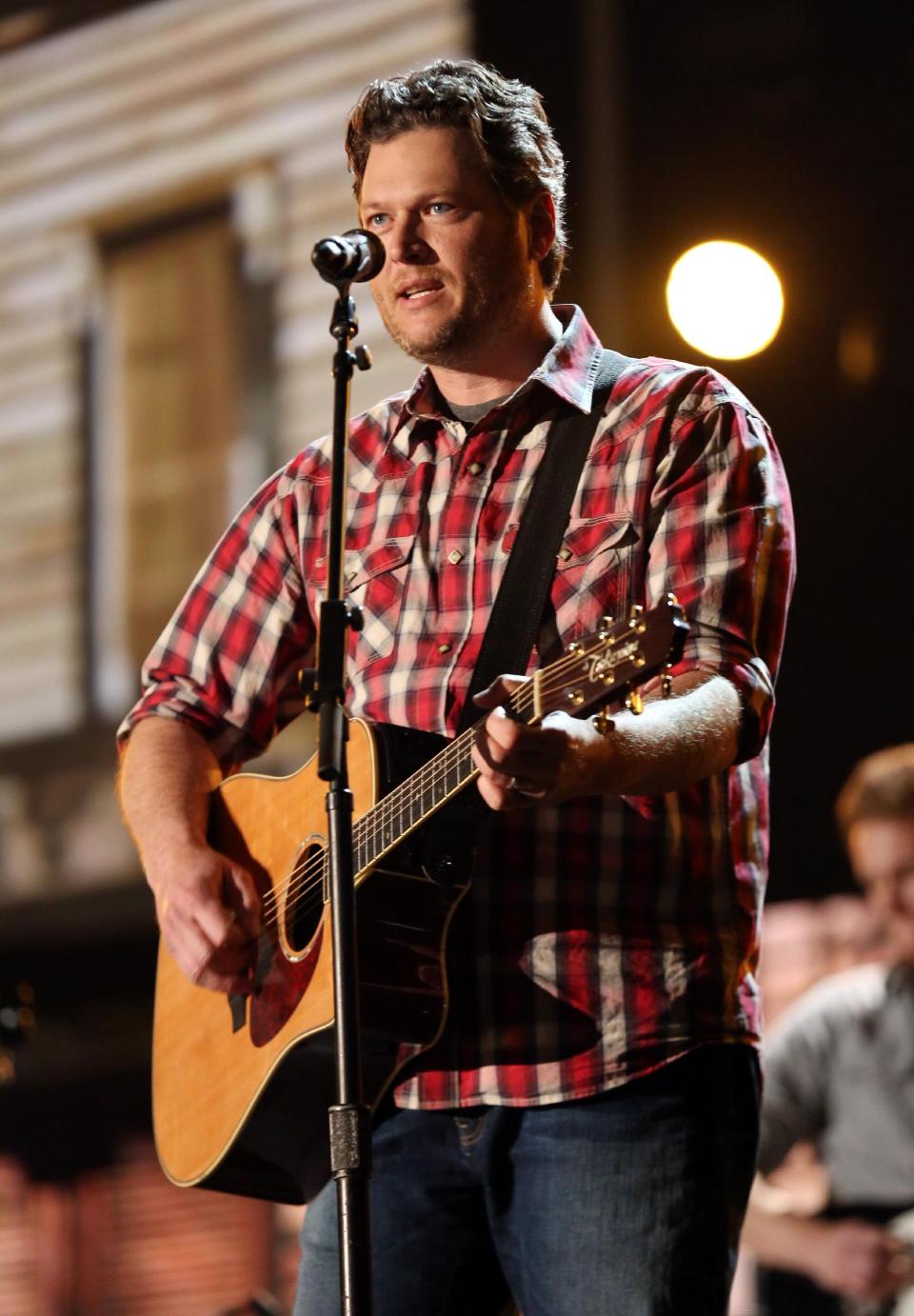 Blake Shelton performs during rehearsals for the 56th Annual Grammy Awards at the Staples Center, on Friday, Jan. 24, 2014, in Los Angeles. The Grammy Awards will take place on Sunday, Jan. 26, 2014. (Photo by Matt Sayles/Invision/AP)