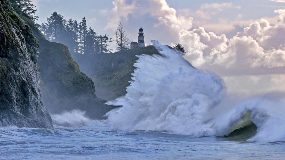 Kind tide at Long Beach Peninsula, Washington.