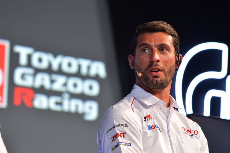 José María "Pechito" López resalta la fortaleza para superar frustraciones y convertirse en tetracampeón del mundo y en el segundo piloto argentino en ganar las míticas 24 Horas de Le Mans.