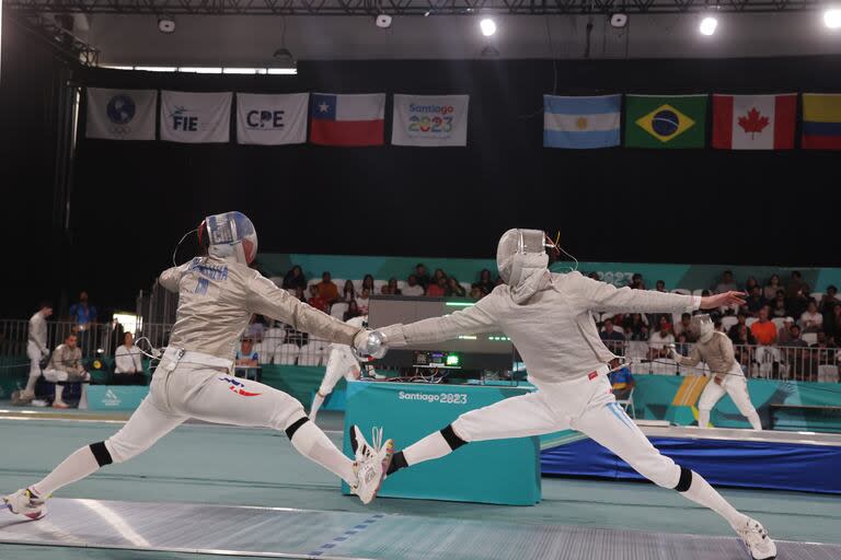 Pascual Di Tella frente a Roberto Monsalva, de Chile, durante los Juegos Panamericanos Santiago 2023, el 4 de noviembre pasado