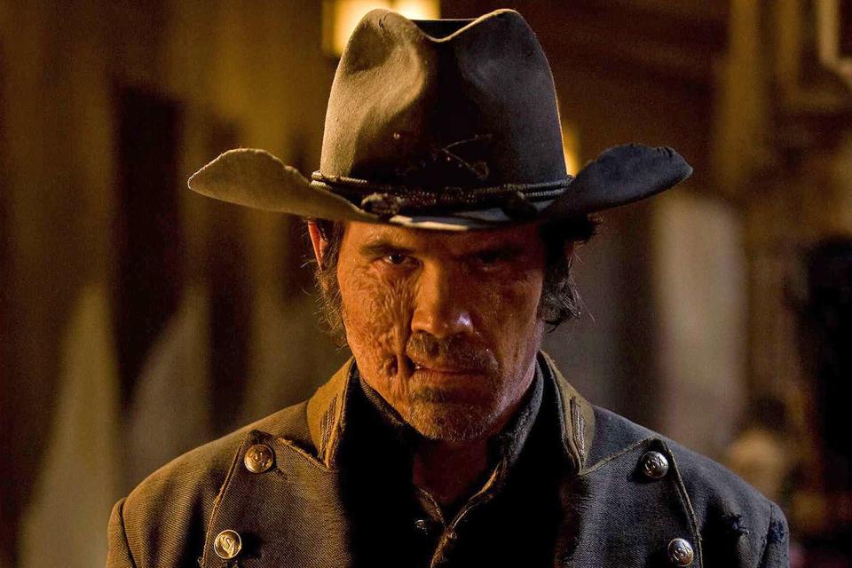 <p>Moviestore/Shutterstock</p> Josh Brolin in "Jonah Hex"