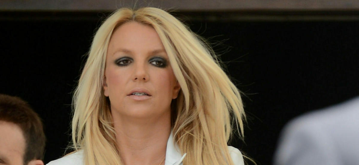 Britney Spears is accused of driving without a license or insurance