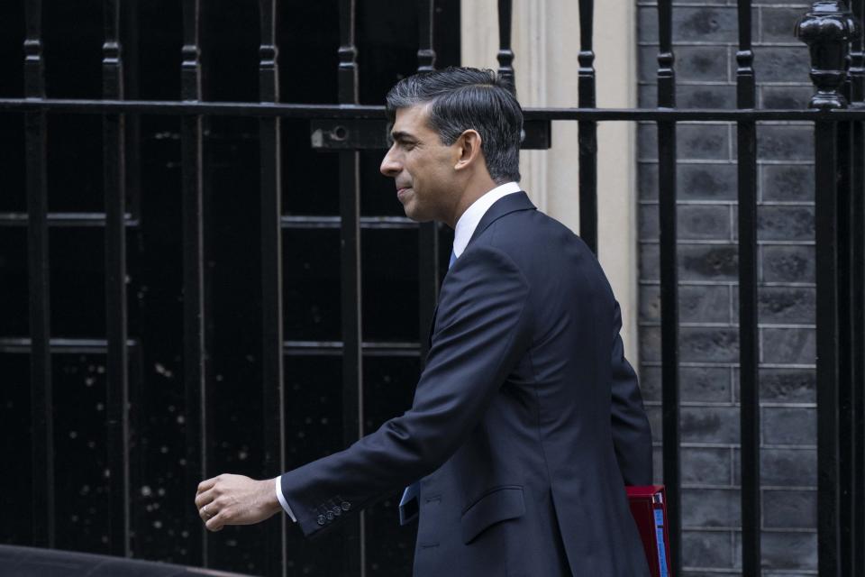 LONDON, UK - JAN 10: British Prime Minister Rishi Sunak leaves the Prime Minister's Office to attend the weekly Prime Minister's Questions (PMQs) in London, United Kingdom on January 10, 2024. (Photo by Rasid Necati Aslim/Anadolu via Getty Images)