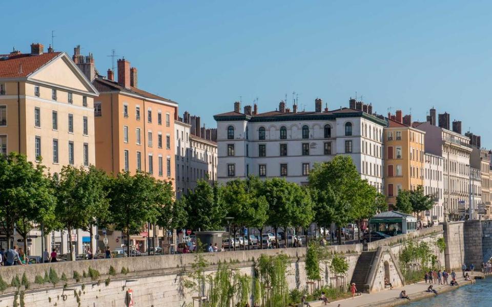 The promenade along the Saône River in Lyon, a scenic place for a stroll.