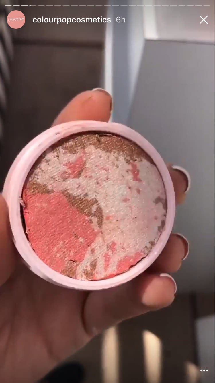 The ColourPop custom highlighter bar at the music festival this weekend let you press your favorite shimmery shades into a tie-dye concoction.