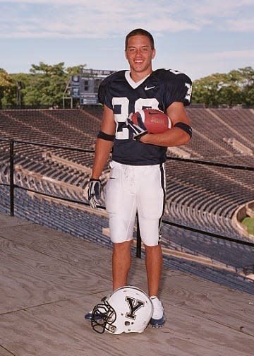 Mike McDaniel as a wide receiver at Yale, where he was a four-year letterman as a member of the Class of 2005.