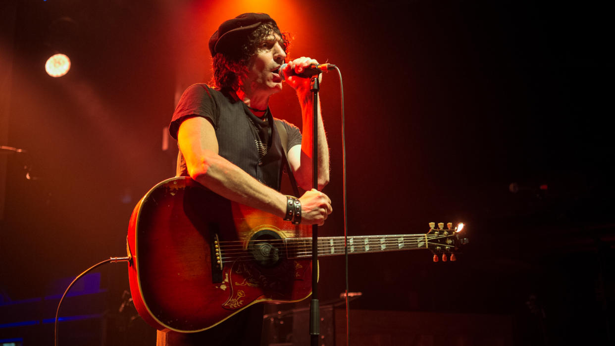  Jesse Malin performs on stage at Sala Apolo on May 12, 2022 in Barcelona, Spain.  