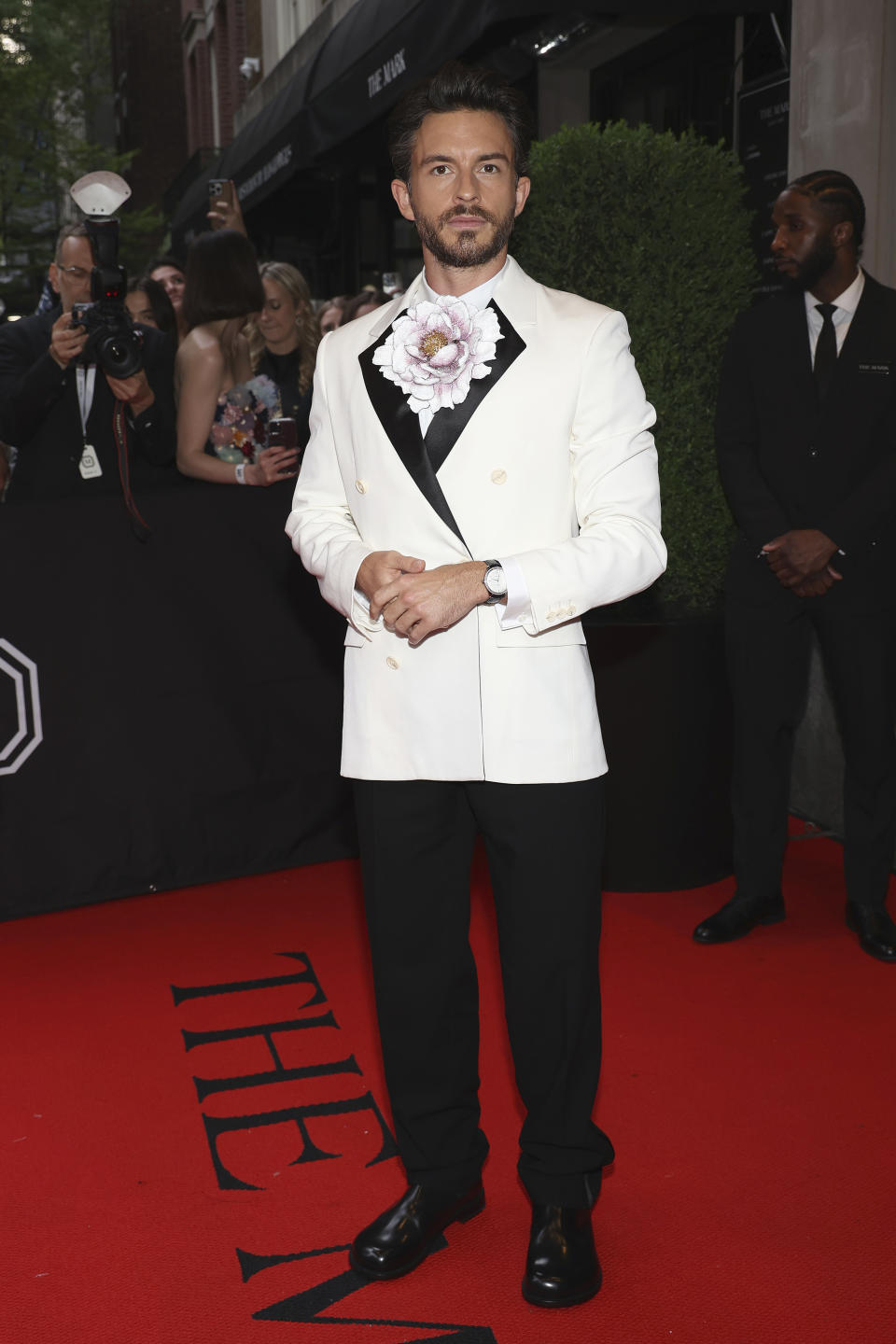 Jonathan Bailey departs The Mark Hotel prior to attending The Metropolitan Museum of Art's Costume Institute benefit gala celebrating the opening of "Sleeping Beauties: Reawakening Fashion" on Monday, May 6, 2024, in New York. (Photo by CJ Rivera/Invision/AP)