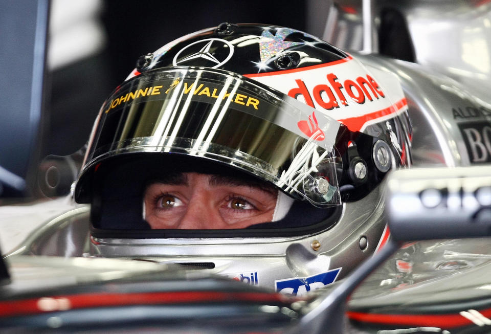 Fernando Alonso fue acusado por Ron Dennis en el escándalo de espionaje a Ferrari. (Photo by VANDERLEI ALMEIDA/AFP via Getty Images)