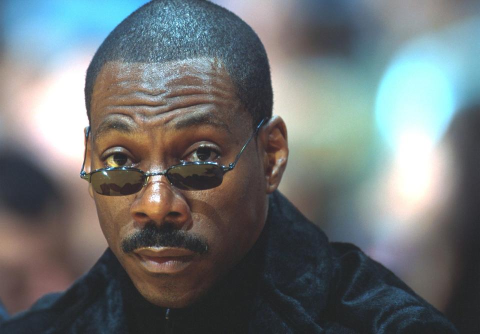 Komiker Eddie Murphy (59) hatte zu Hause ganz klar einen Frauenüberschuss: sechs Töchter und drei Söhne. Ob er da noch viel zu sagen hat ...? Zuletzt kam ein kleiner Junge dazu: Seine Lebensgefährtin Paige Butcher brachte 2018 Söhnchen Max Charles Murphy zur Welt. Er ist das zweite gemeinsame Kind der beiden. (Bild: Donald Miralle/Allsport)