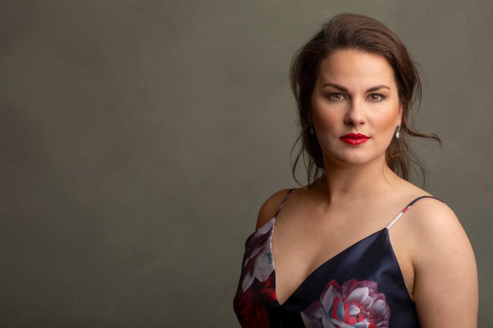 Soprano Marie-Eve Munger leads the cast of Florentine Opera's "Elixir of Love."