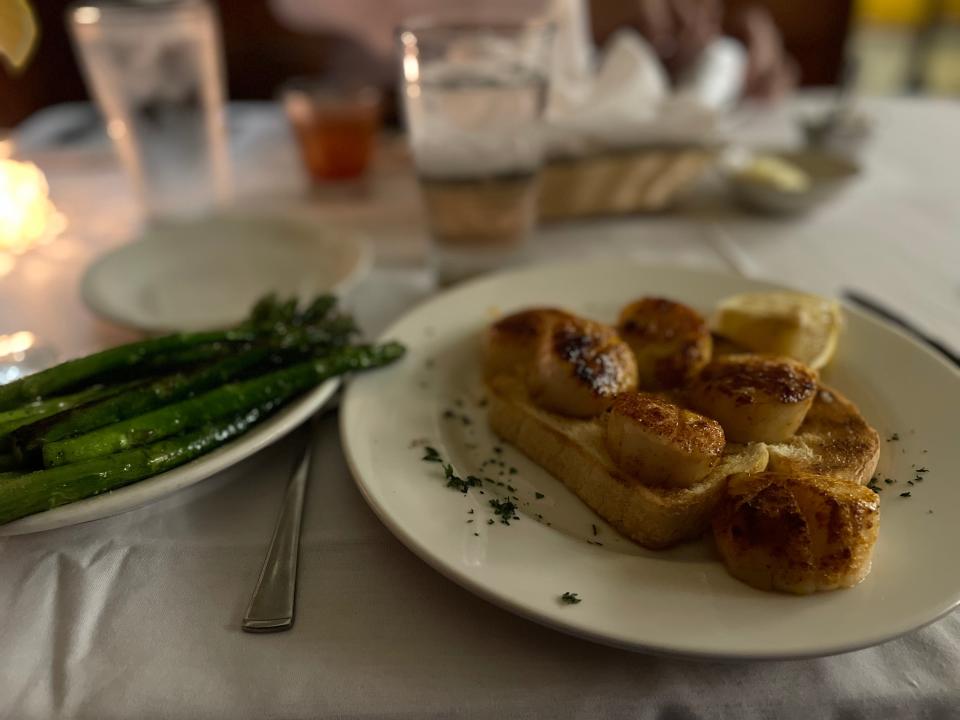 The scallops at the Diamond Grille in Akron.