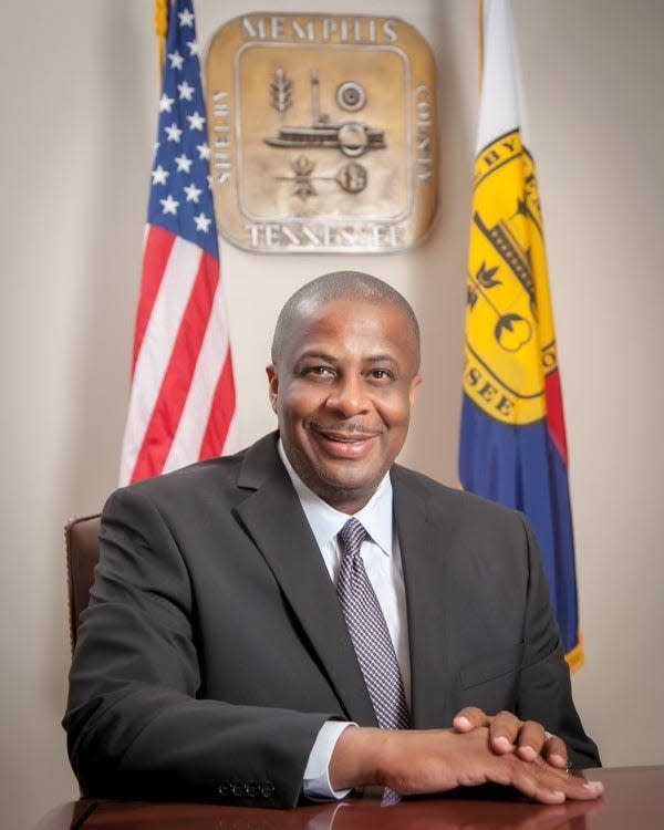 Ken Moody, a longtime government official and former University of Memphis basketball player