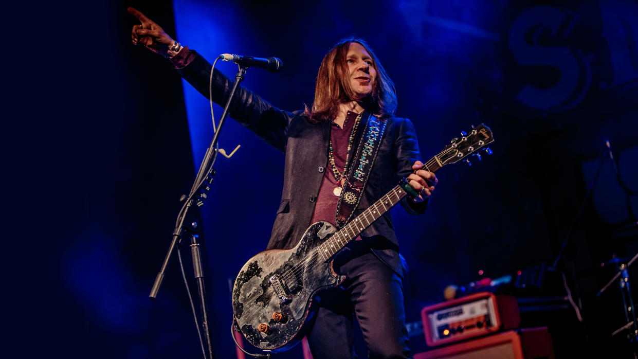  Charlie Starr of American Southern rock band Blackberry Smoke performs on stage on March 11, 2017 in Milan, Italy. 