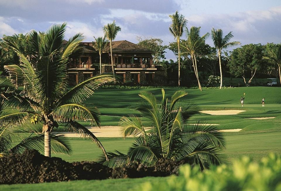 A golf course and clubhouse in Hawaii.