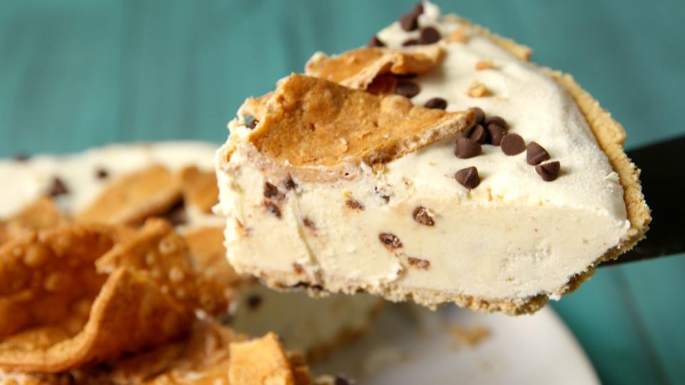 Cannoli Cheesecake