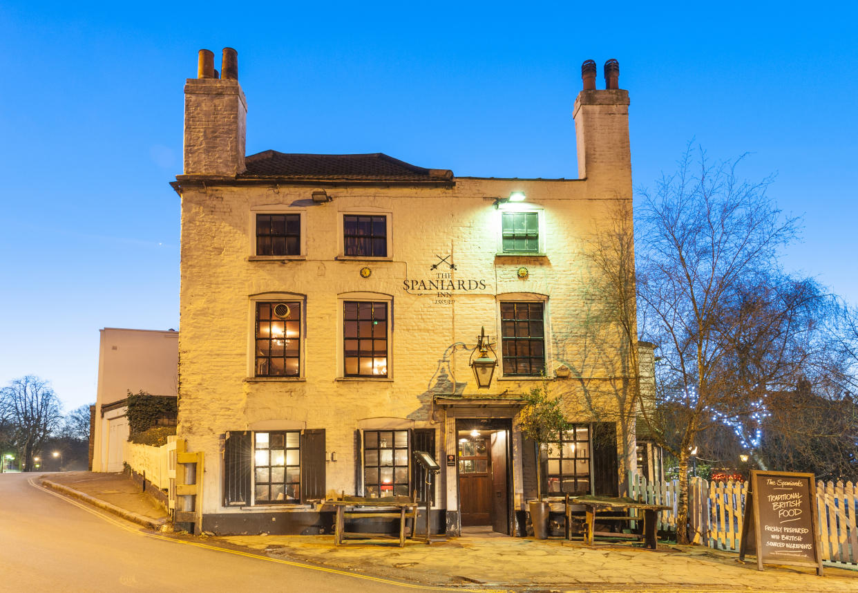The Spaniards Inn, Hampstead, London, England, UK. (Photo by: Alex Segre/UCG/Universal Images Group via Getty Images)