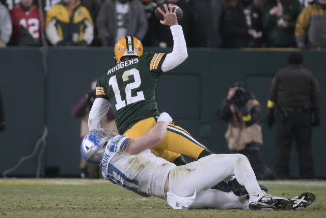 Lions deny Packers playoff bid in Aaron Rodgers' potential finale