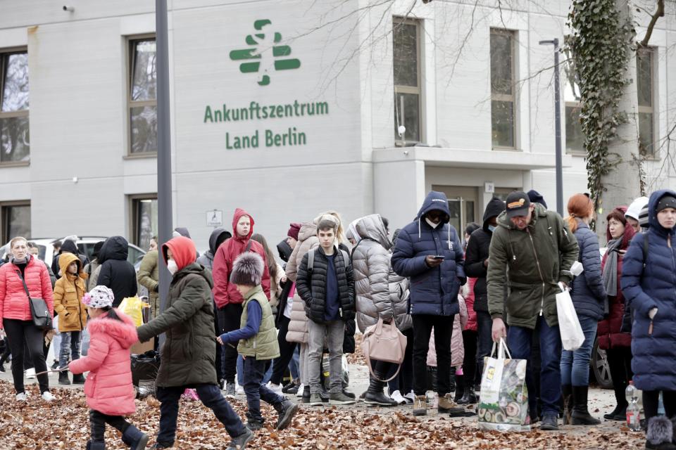 Zwar ging die Zahl der Geburten in Deutschland im Jahr 2022 weiter zurück und auch die Zahl der Todesfälle stieg. Aber durch die hohe Zuwanderung, besonders aus der Ukraine, stieg die Bevölkerungszahl auf einen Rekord. - Copyright: Picture Alliance