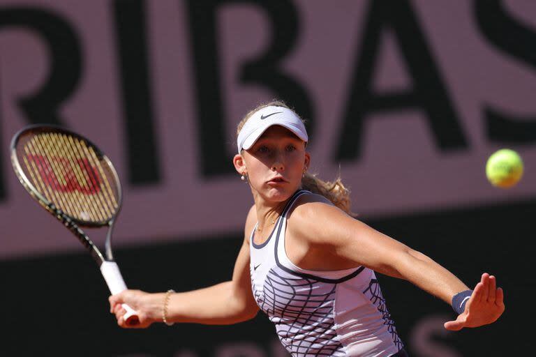 Una de las primeras postales de Andreeva como profesional, en Roland Garros, en mayo del año pasado