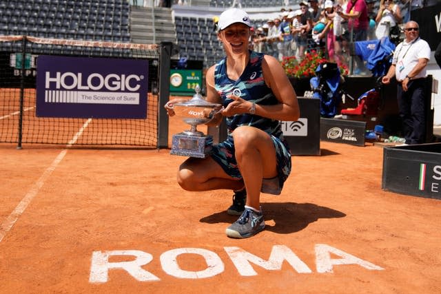 Iga Swiatek won her fifth consecutive tournament in Rome last weekend 