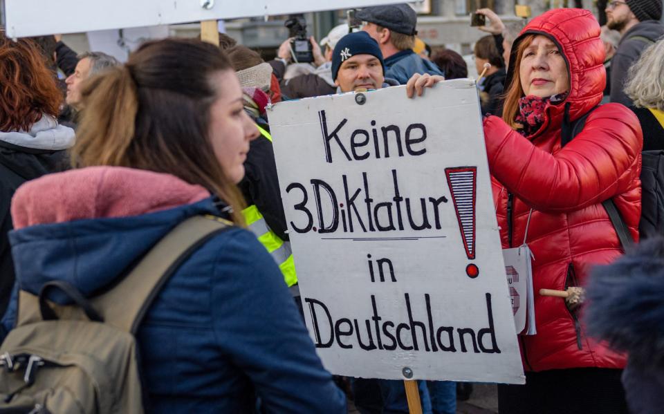 Eine Querdenker-Demo in Leipzig am 06. November. 