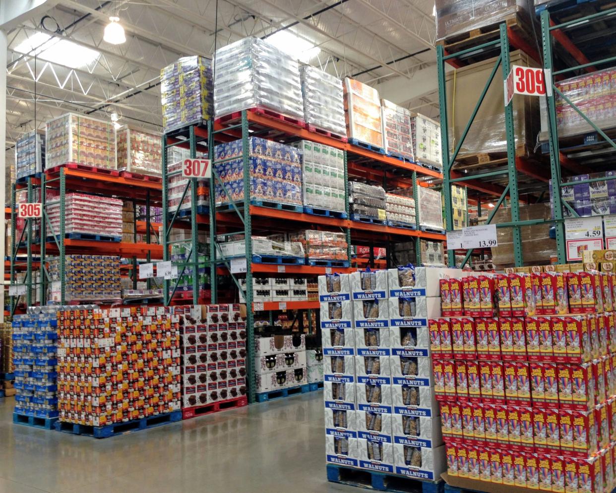 Aisle in Costco