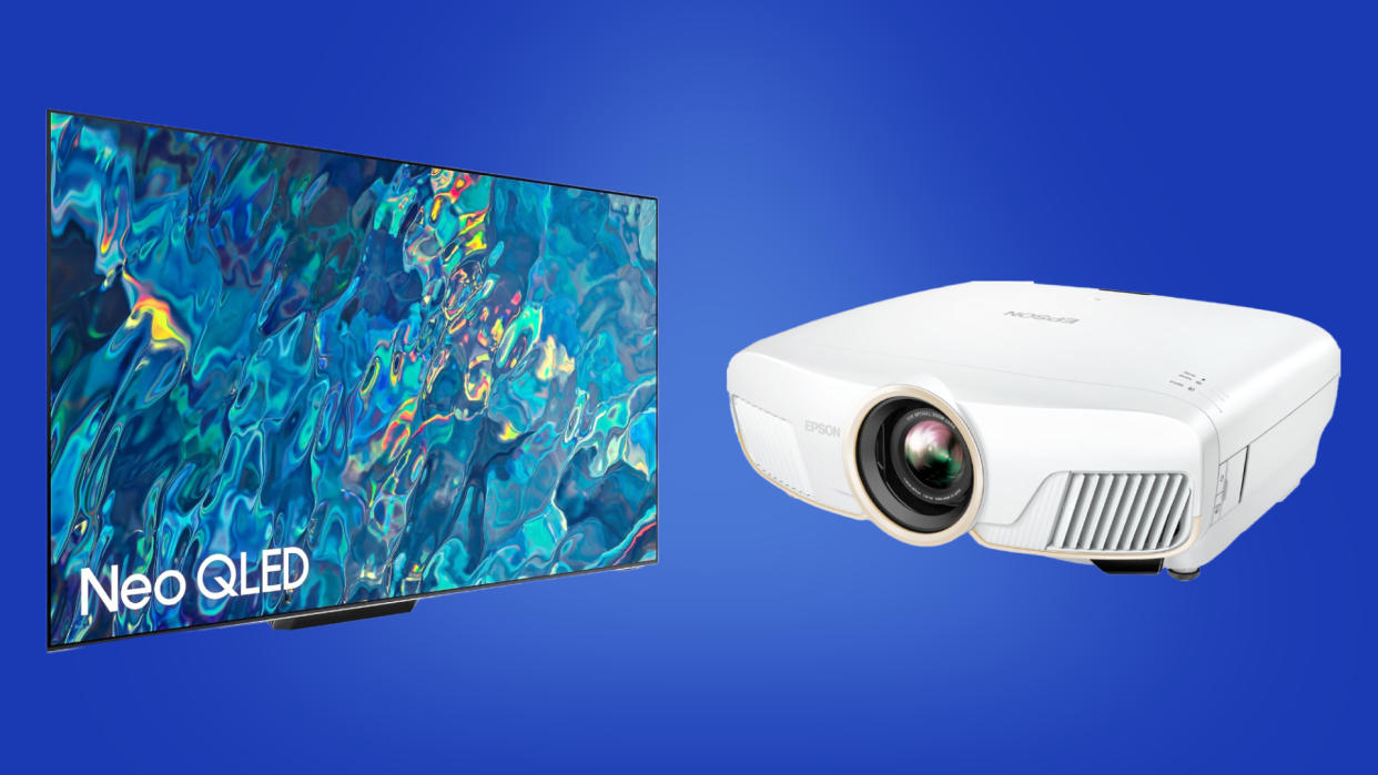  Samsung Neo QLED TV and Epson projector on blue background. 