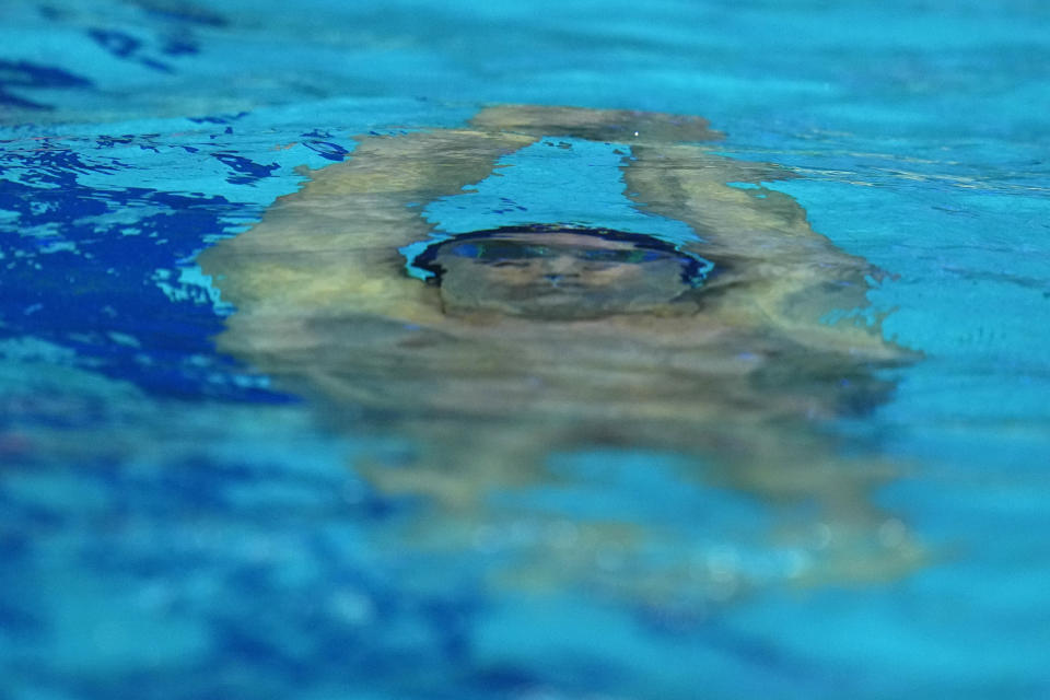 Ryan Murphy of United the United States competes to win the men's 200m backstroke final at the 19th FINA World Championships in Budapest, Hungary, Thursday, June 23, 2022. (AP Photo/Petr David Josek)