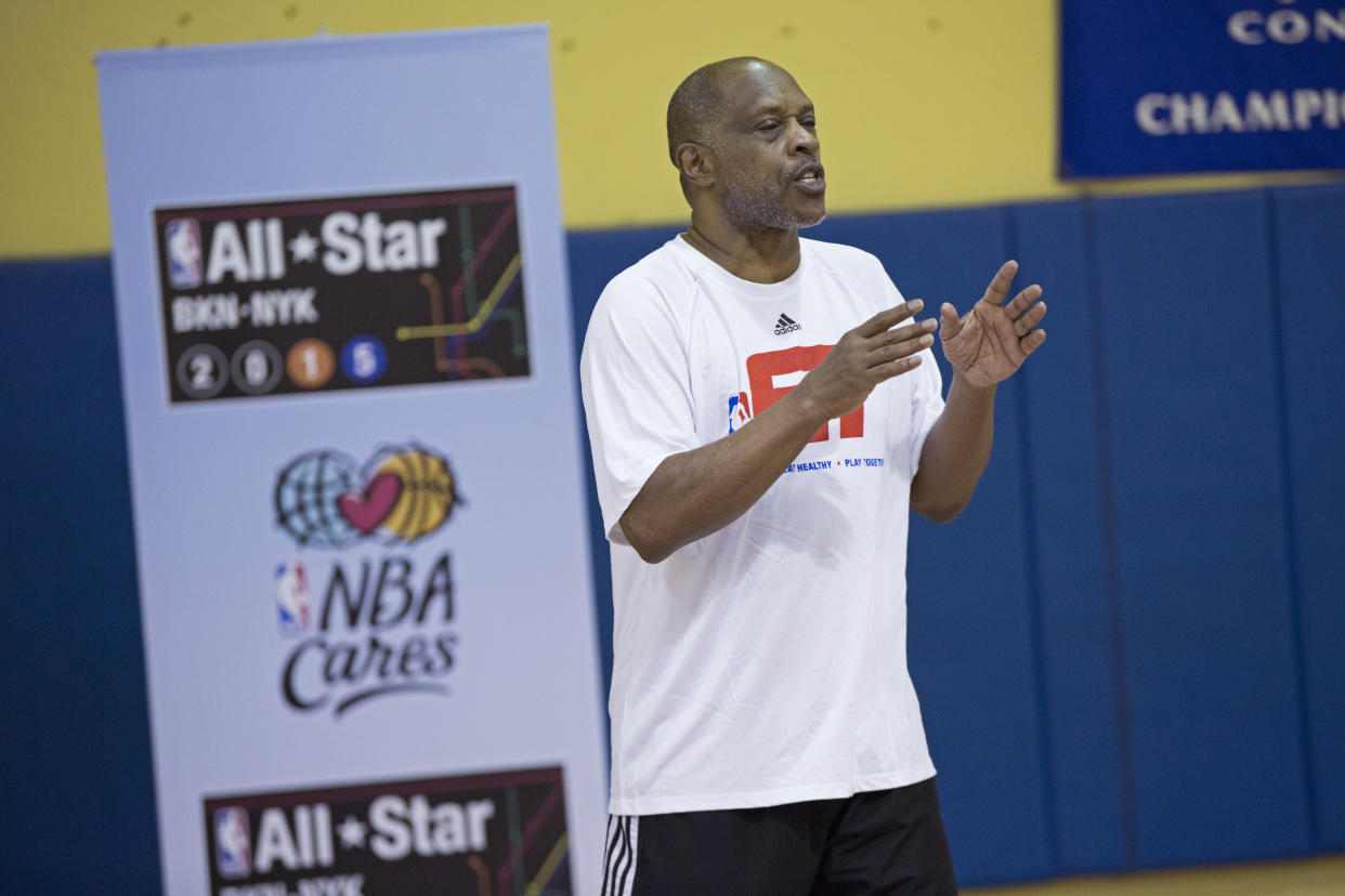 Former NBA player Tiny Archibald hosts an NBA Fit clinic in New York in 2015. (Getty Images)