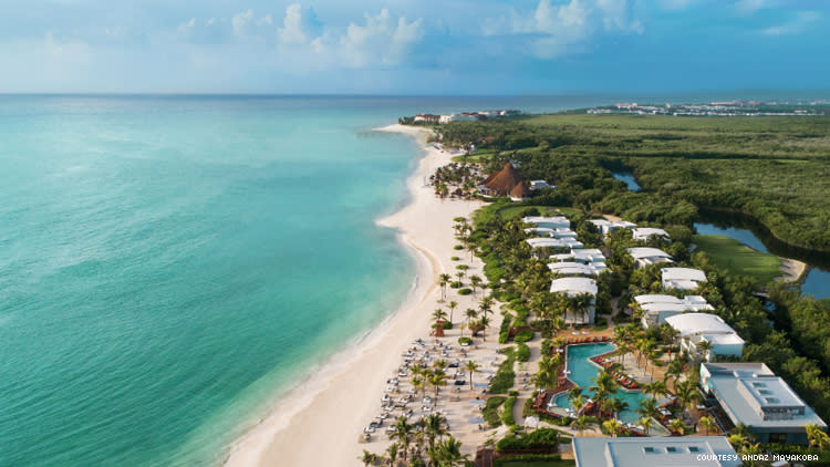 Andaz Maykoba Beach setting