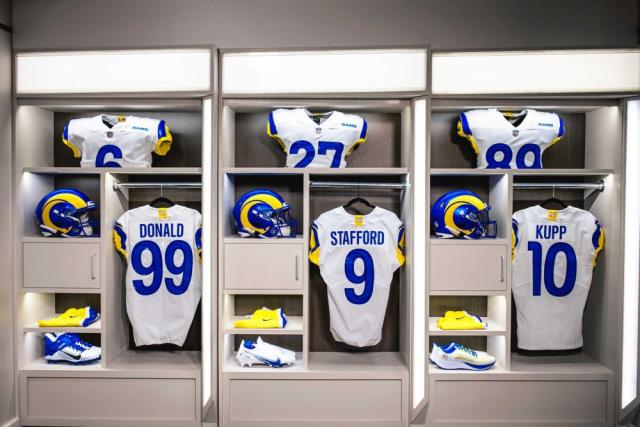 Watch: Eric Dickerson, Rams legends see throwback uniforms for first time