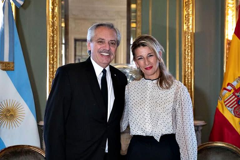 El presidente Alberto Fernández hoy en Madrid con Yolanda Díaz Pérez, la vicepresidenta de España