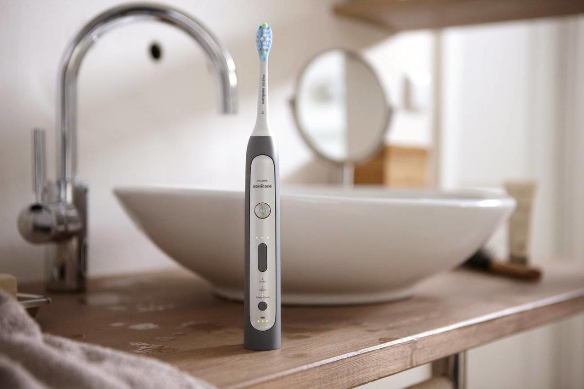 Philips Sonicare DiamondClean Smart 9500 Rechargeable Electric Toothbrush  Review 2021