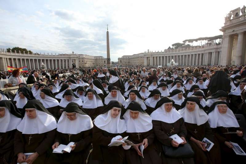 梵蒂岡官方媒體《羅馬觀察報》旗下月刊《女性．教會．世界》揭露許多天主教修女遭到剝削（美聯社）