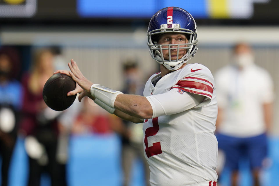 New York Giants quarterback Mike Glennon throws during the first half of an NFL football game against the Los Angeles Chargers Sunday, Dec. 12, 2021, in Inglewood, Calif. (AP Photo/Gregory Bull )