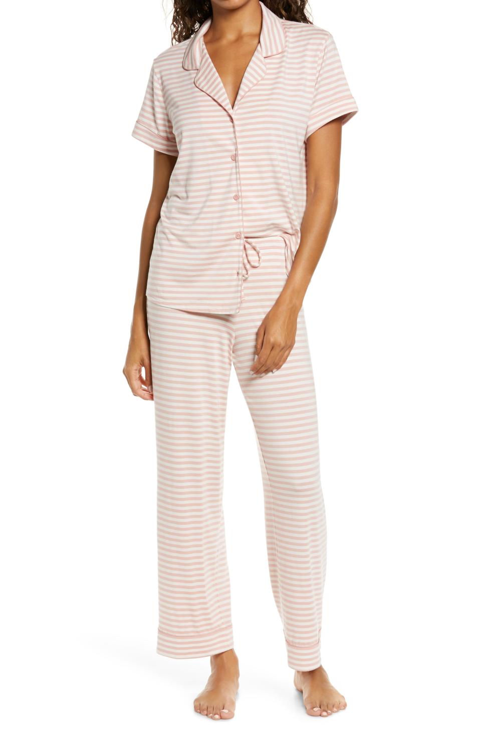 Moonlight Dream Crop Pajamas. Image via Nordstrom.