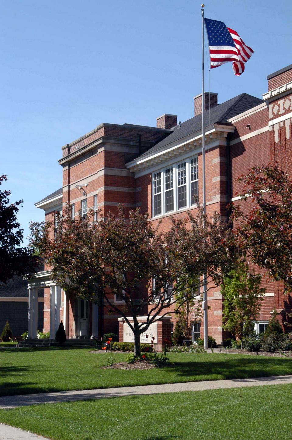 A former Grosse Pointe Public School System building has been added to the National Register of Historic Places.